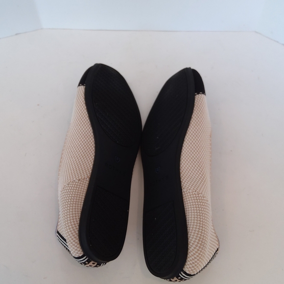 ROTHY'S cream color the square in tuxedo captoe - Picture 9 of 11